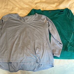 Lot of 2 GUC women's shirts